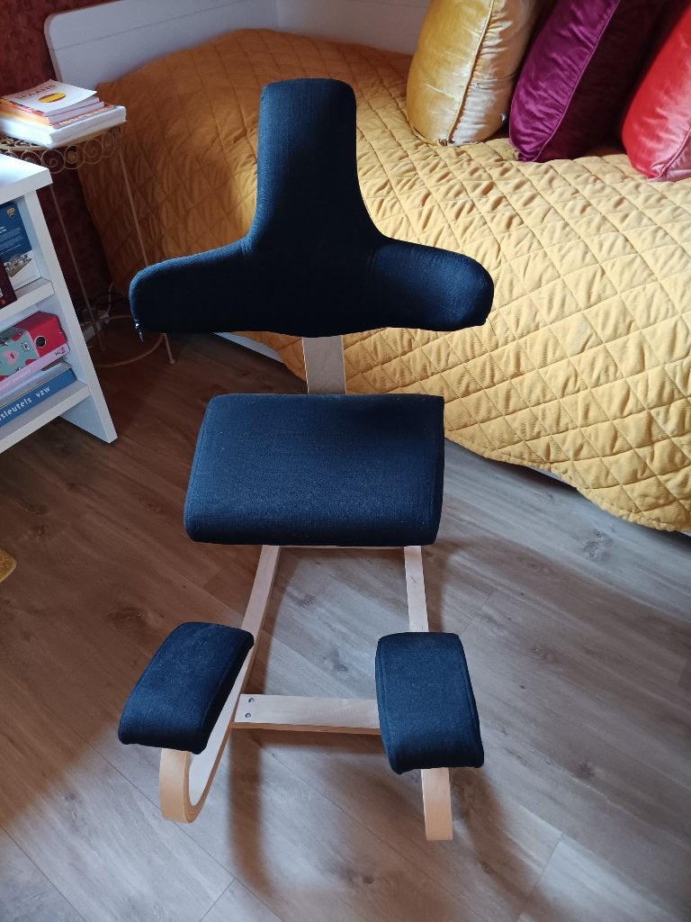 Ergonomische knie-balans-bureaustoel, Ophalen, Zwart, Zo goed als nieuw, Bureaustoel