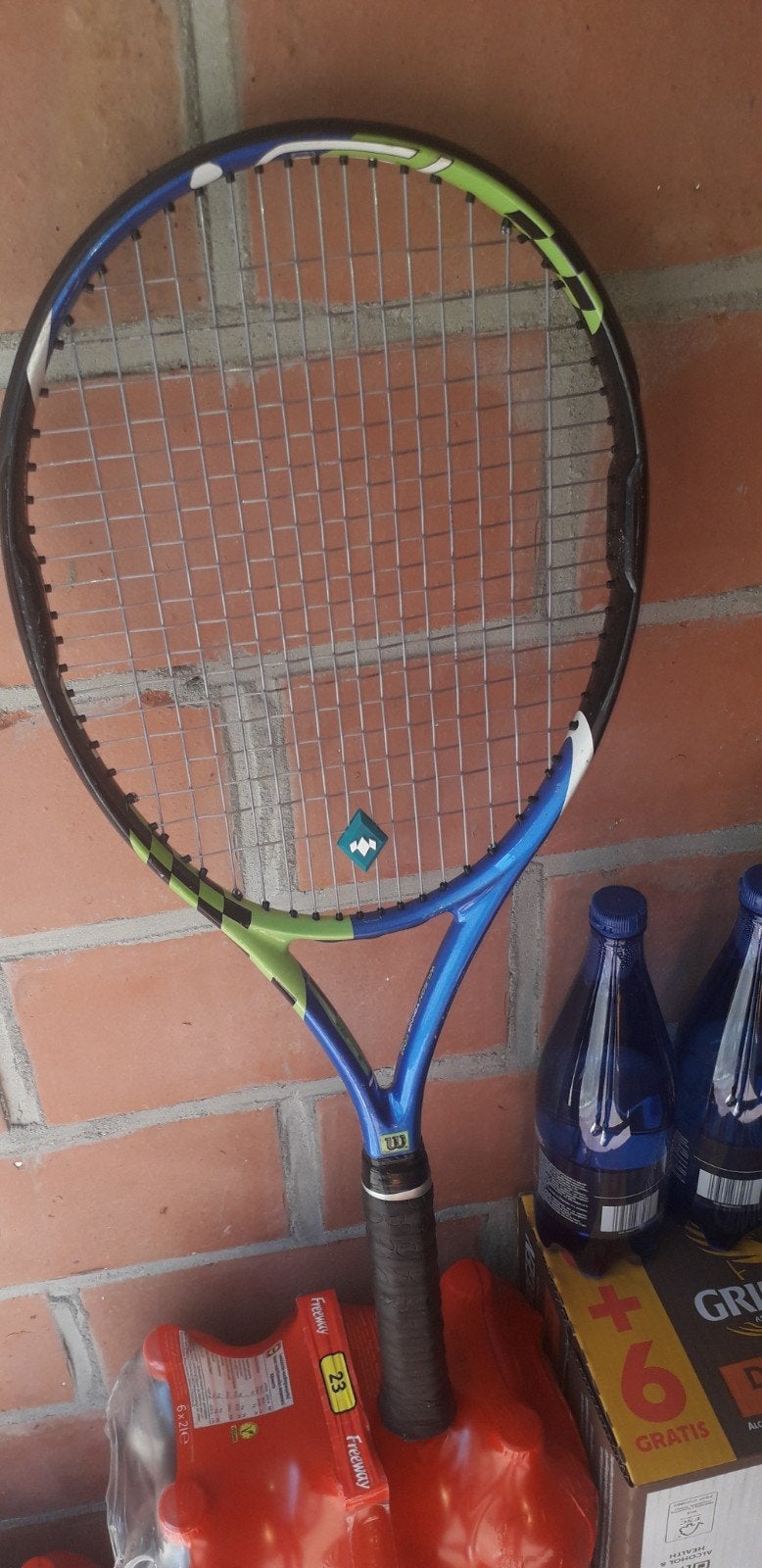 Nieuwe tennis racket met nieuwe draad niet gebruikt., Ophalen, Racket, Wilson