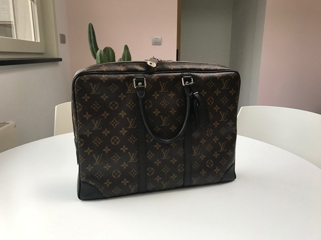 Louis Vuitton Porte-Documents Voyage Briefcase Monogram, Handtassen en Accessoires, Bruin, Zo goed als nieuw, Leer, Ophalen