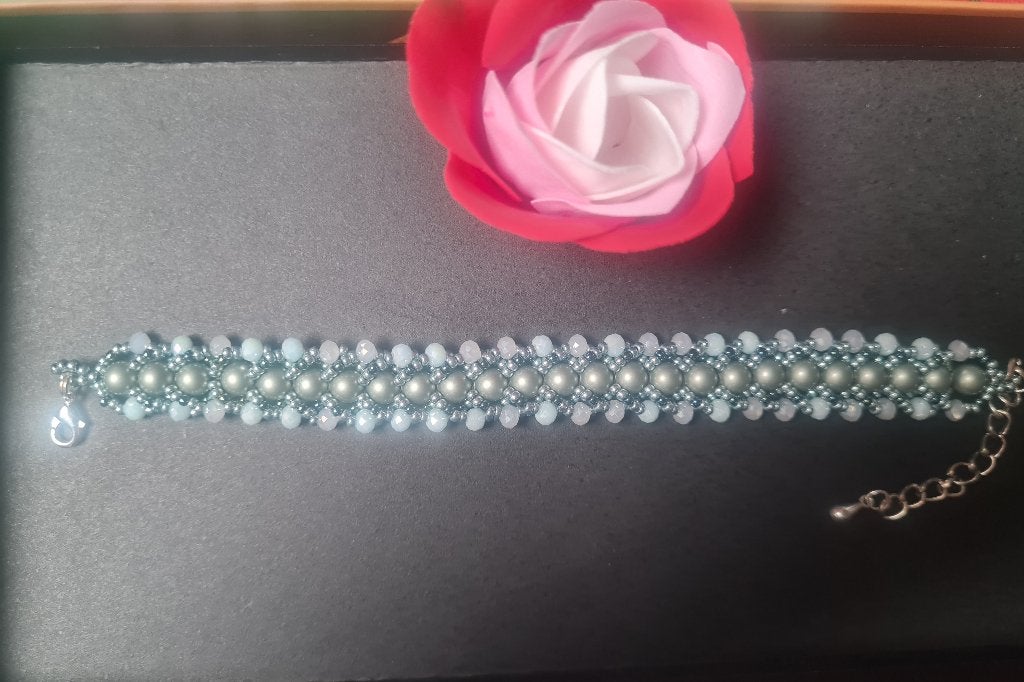 Bracelet en perles Swarovski, Enlèvement, Neuf, Autres matériaux, Avec bracelets à breloques ou perles