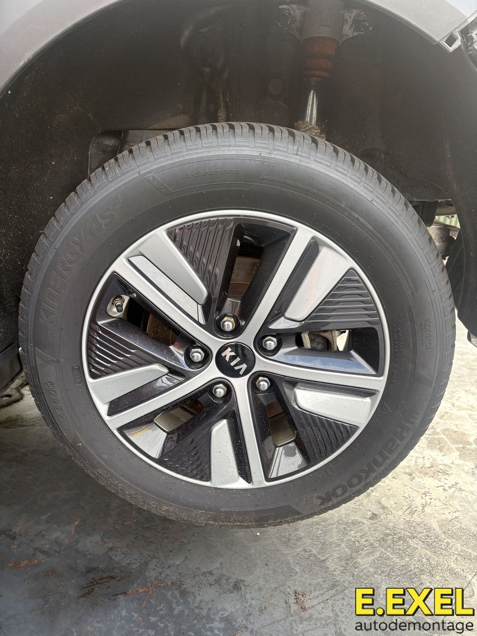 Velgen met banden set Kia Niro vanaf 2017 3 VELGEN !, Gebruikt, -, All Season, Band(en)