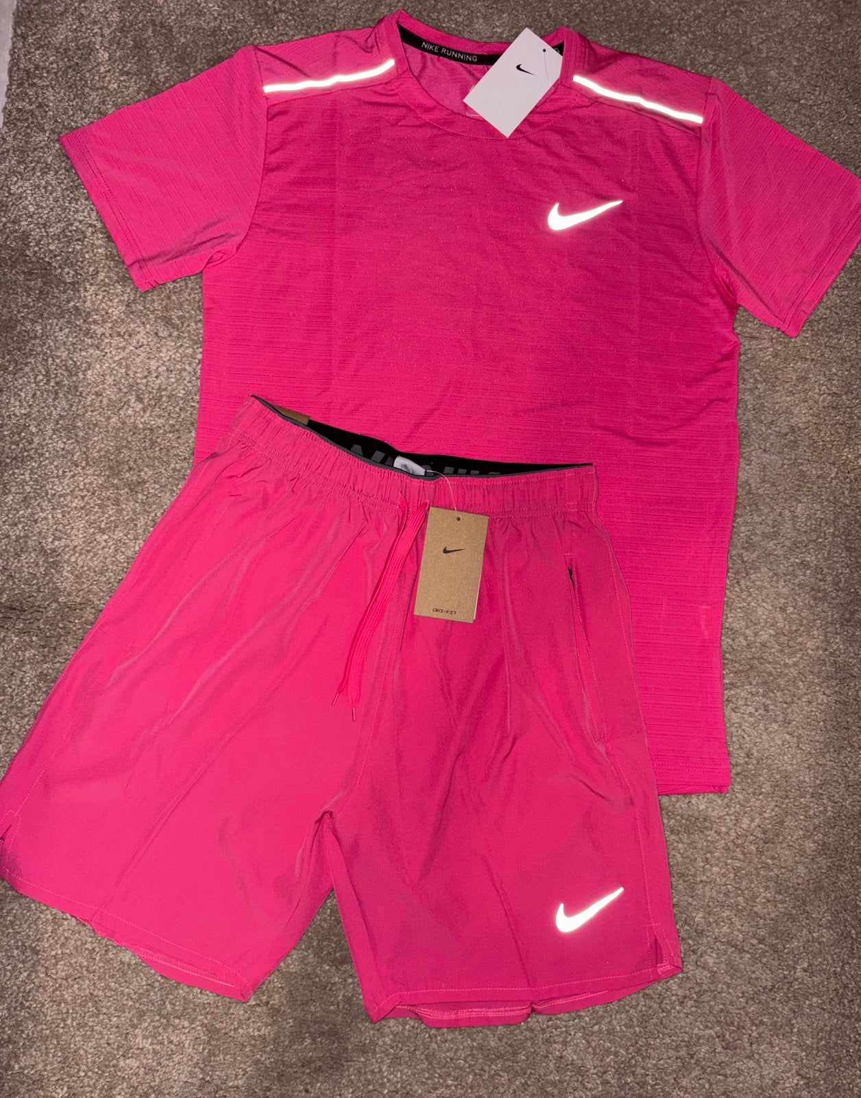 Nike ensemble, Enlèvement ou Envoi, Comme neuf