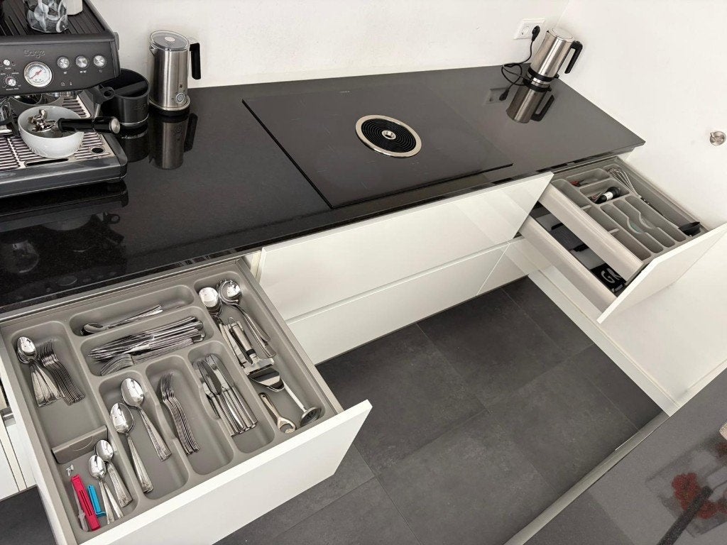 Luxe witte eilandkeuken incl. Bosch, AEG,en BoraGEDEMONTEERD, Maison & Meubles, Composite, Comme neuf, Autres types, Blanc