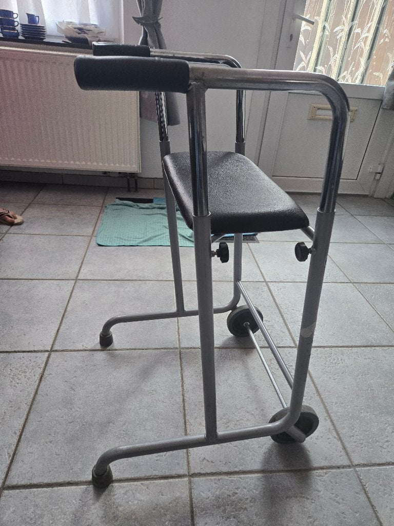 déambulateur, Divers, Enlèvement, Poids léger, Utilisé