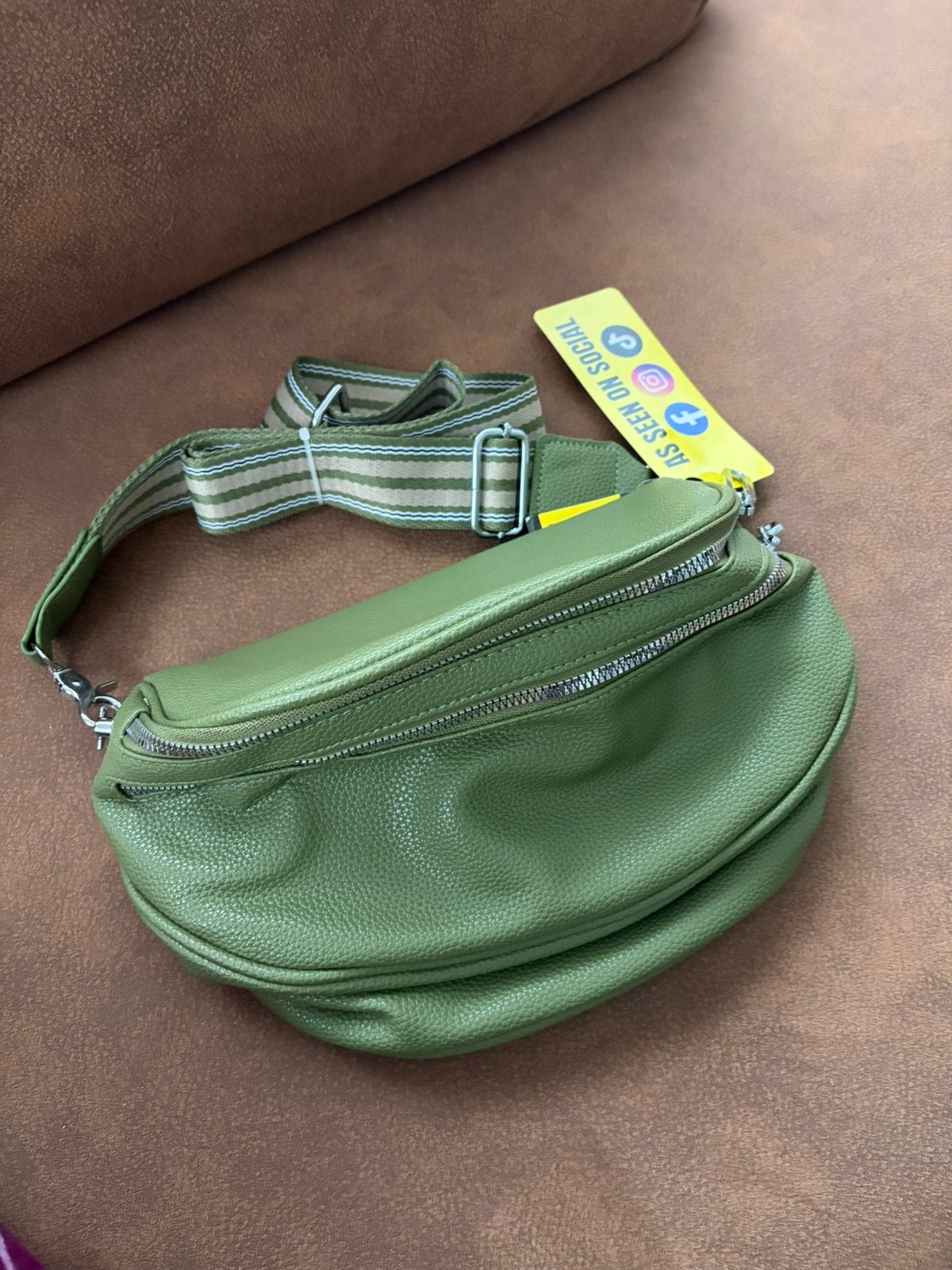 Groene dames crossbodytas – olijfgroen – nieuw, Ophalen of Verzenden, Zo goed als nieuw, Groen