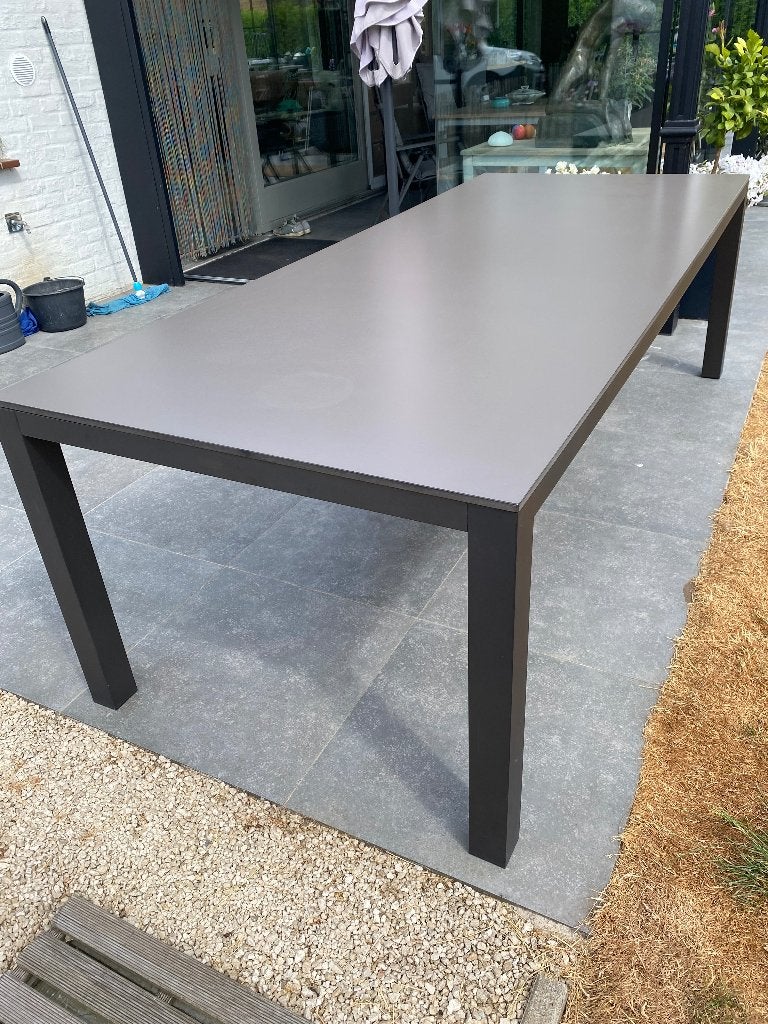 tuintafel met trespa blad, Ophalen, Gebruikt, Rechthoekig, Overige materialen