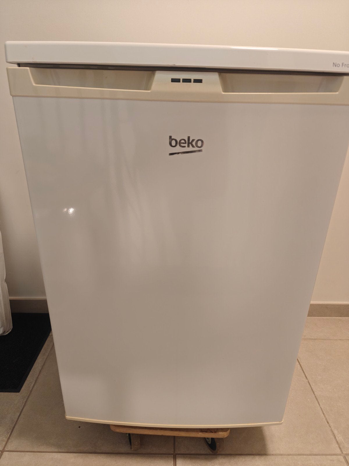 Beko No Frost diepvries, Elektronische apparatuur, Gebruikt, Minder dan 85 cm, Minder dan 60 cm, Vrijstaand