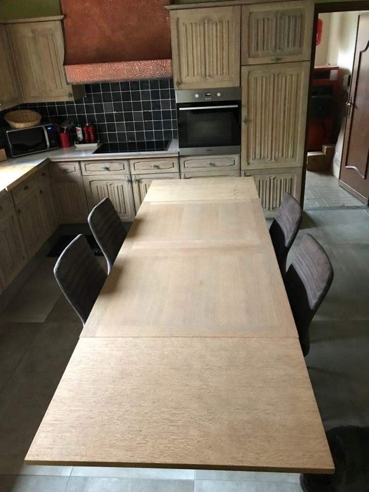 Geluchtgomde Massief Eiken Eettafel (Uitschuifbaar), Huis en Inrichting, Ophalen