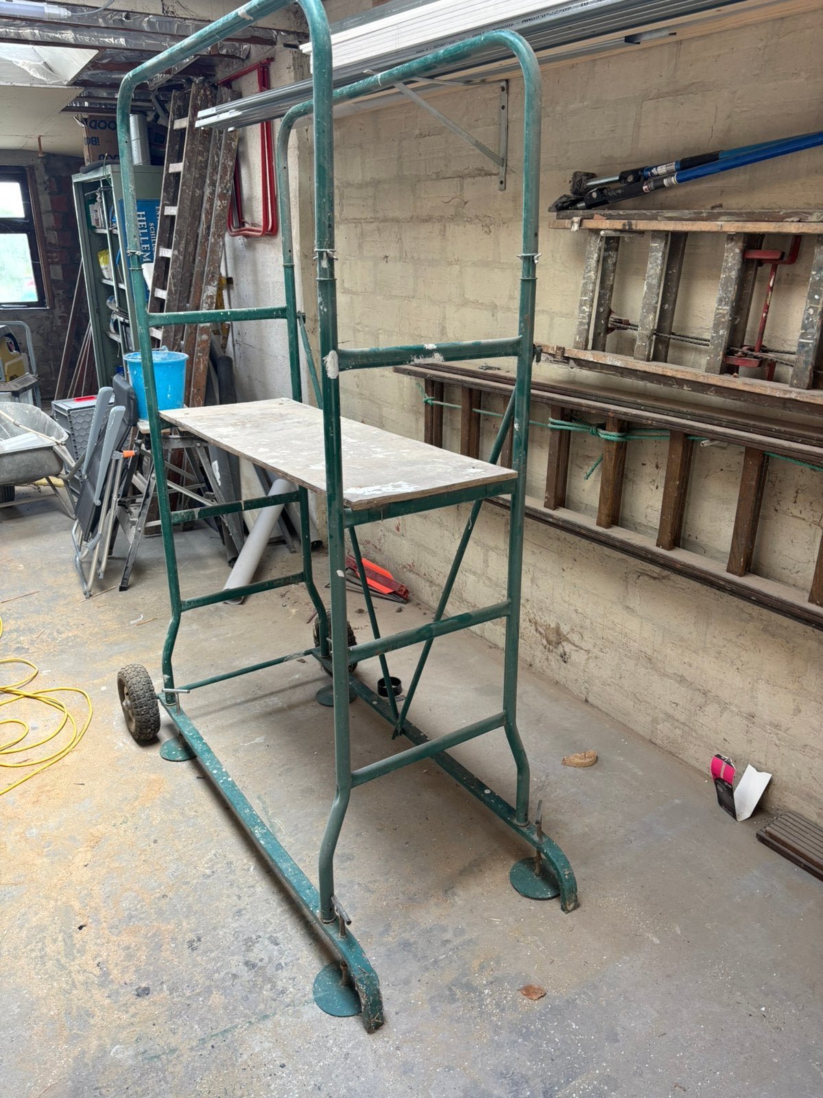 Metalen stieger, Doe-het-zelf en Bouw, Steigers, Ophalen, Gebruikt, Rolsteiger of Kamersteiger, Minder dan 2 meter