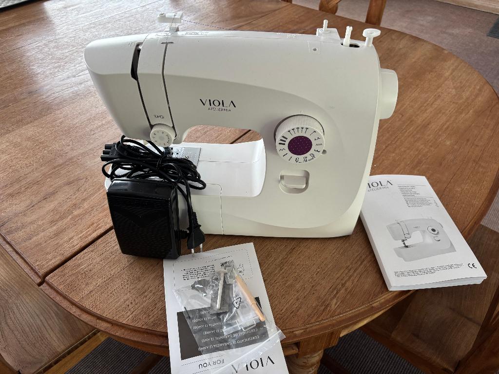 machine a coudre, Hobby en Vrije tijd, Naaimachines en Toebehoren, Ophalen of Verzenden, Zo goed als nieuw