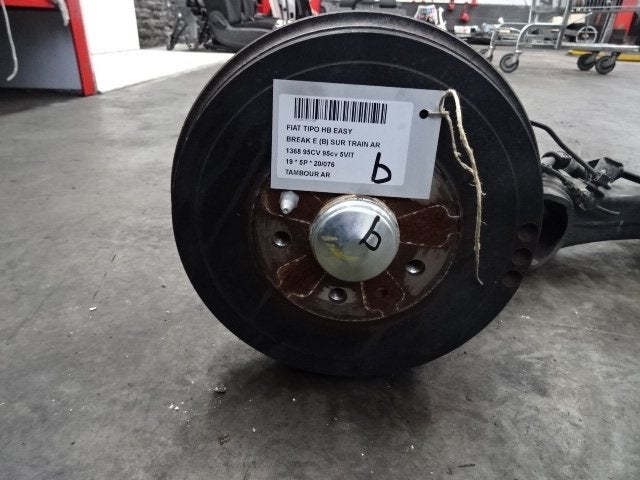 TAMBOUR DE FREIN ARRIÈRE Fiat Tipo (356H / 357H), Utilisé, Fiat