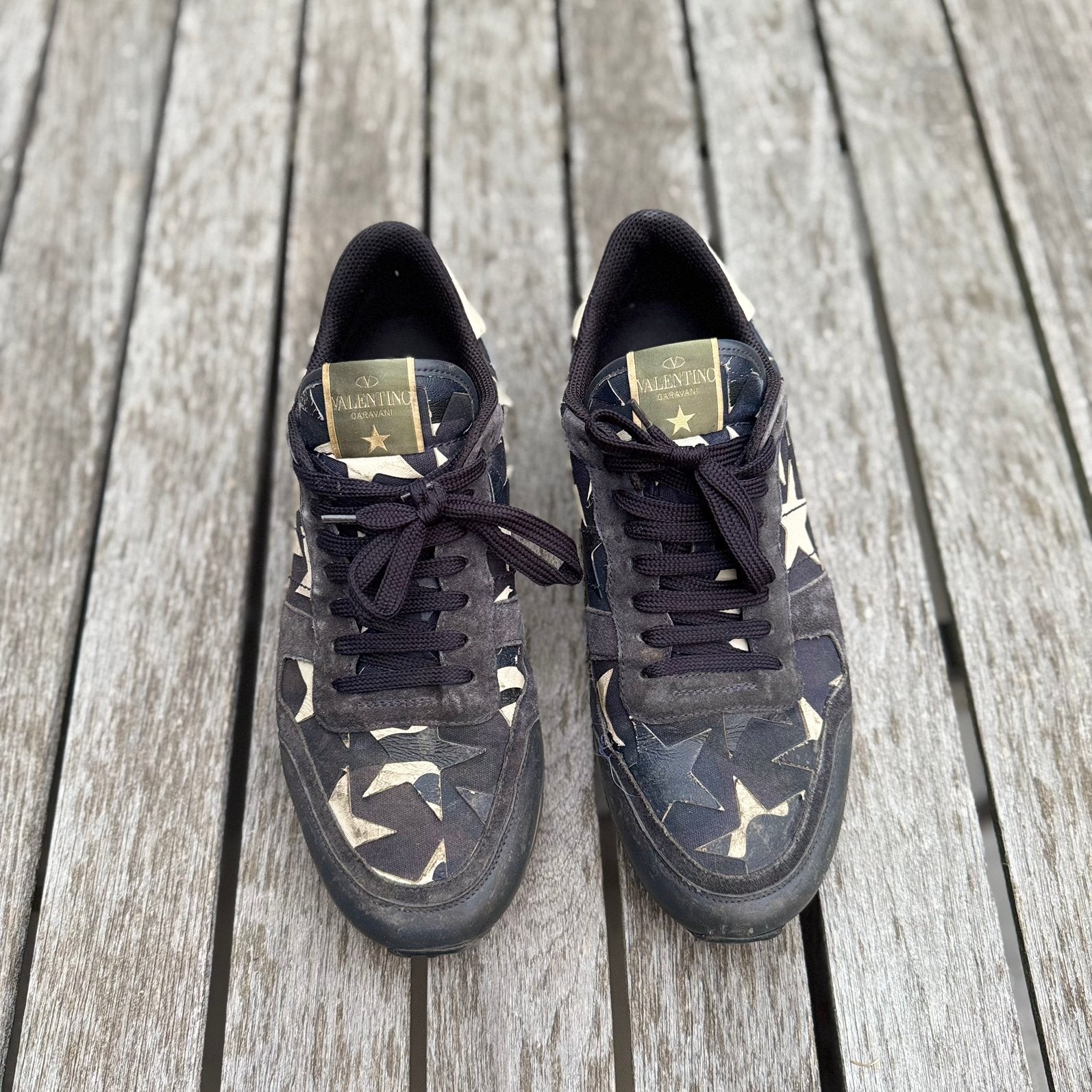 Valentino Garavani Camouflage Rockrunner maat 43, Blauw, Ophalen of Verzenden, Sneakers, Gedragen