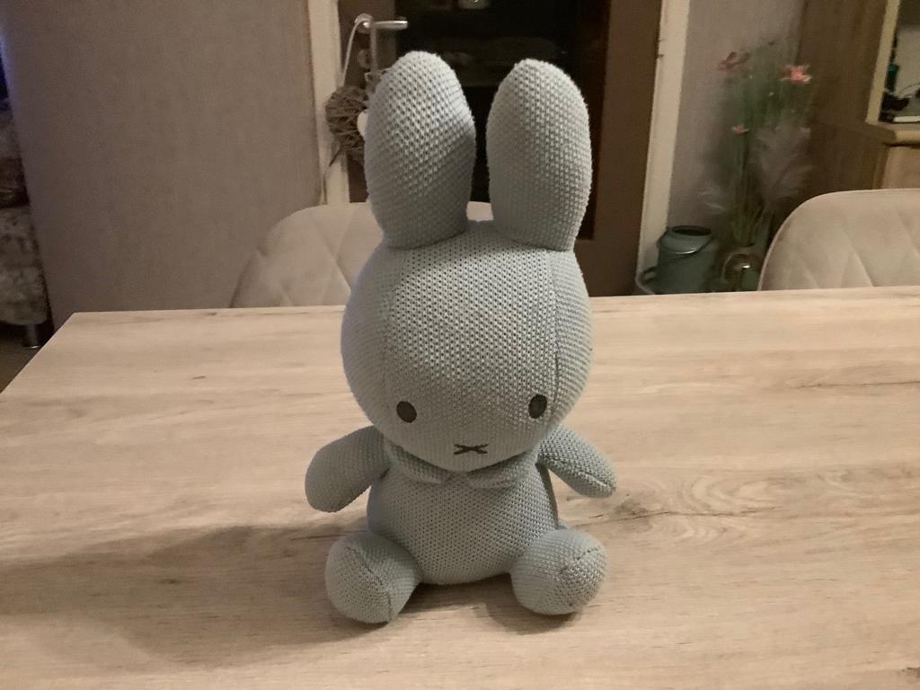 Personnage en peluche Miffy (22 cm) (Hochet), Enlèvement ou Envoi, Lapin, Autres marques, Nijntje