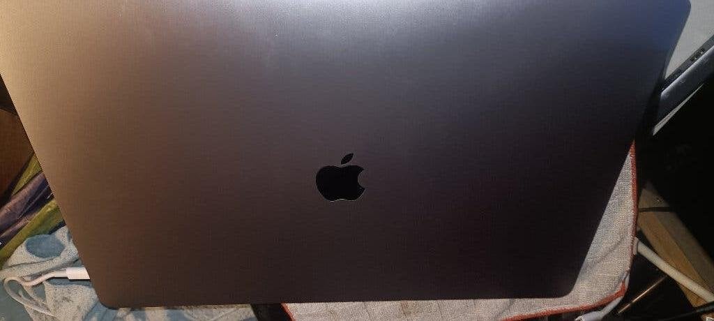 Macbook Pro i9 2019 16G 1TB, Computers en Software, Apple Macbooks, Zo goed als nieuw, MacBook, 16 inch, 2 tot 3 Ghz, 1 TB of meer