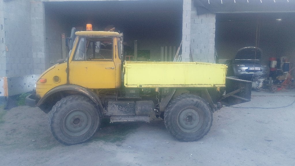 unimog 406, Auto's, Vrachtwagens, Bedrijf, 4x4, Trekhaak, Mercedes-Benz, Diesel, Euro 1, 2 deurs, Handgeschakeld, Geel, Zwart