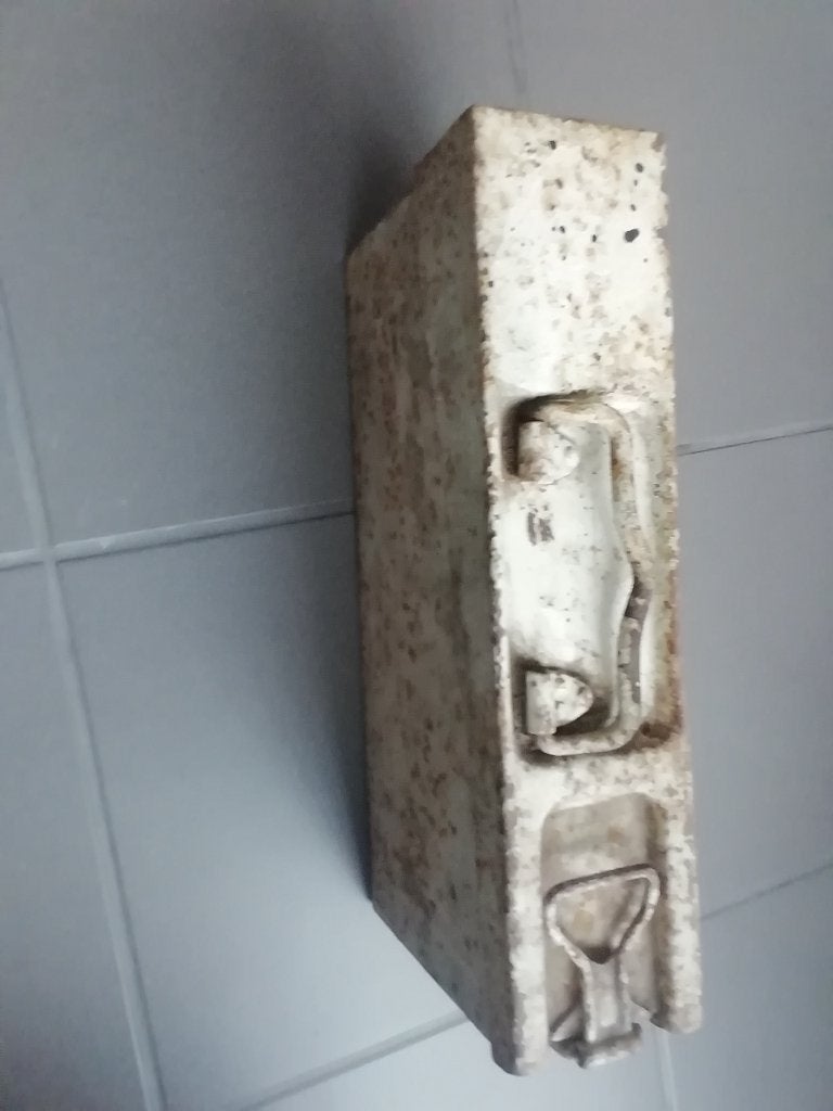 boite amunition allemande mg 34, mg42 ww2, Enlèvement ou Envoi, Armée de terre, Caisse ou Géocache