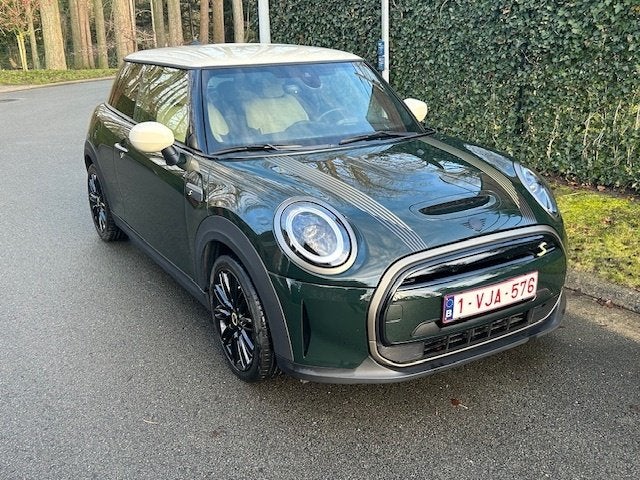 Prachtige Mini Cooper serie Speciale RESOLUTE, Autos, Achat, Entretenue par le concessionnaire, Automatique, Particulier
