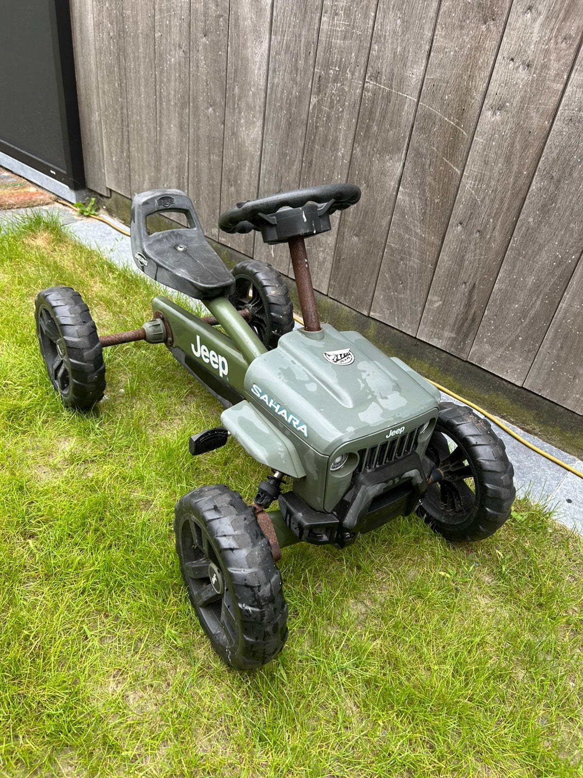 Gokart skelter Berg Jeep Sahara, Kinderen en Baby's, Speelgoed | Buiten | Skelters, Ophalen, Gebruikt, Berg