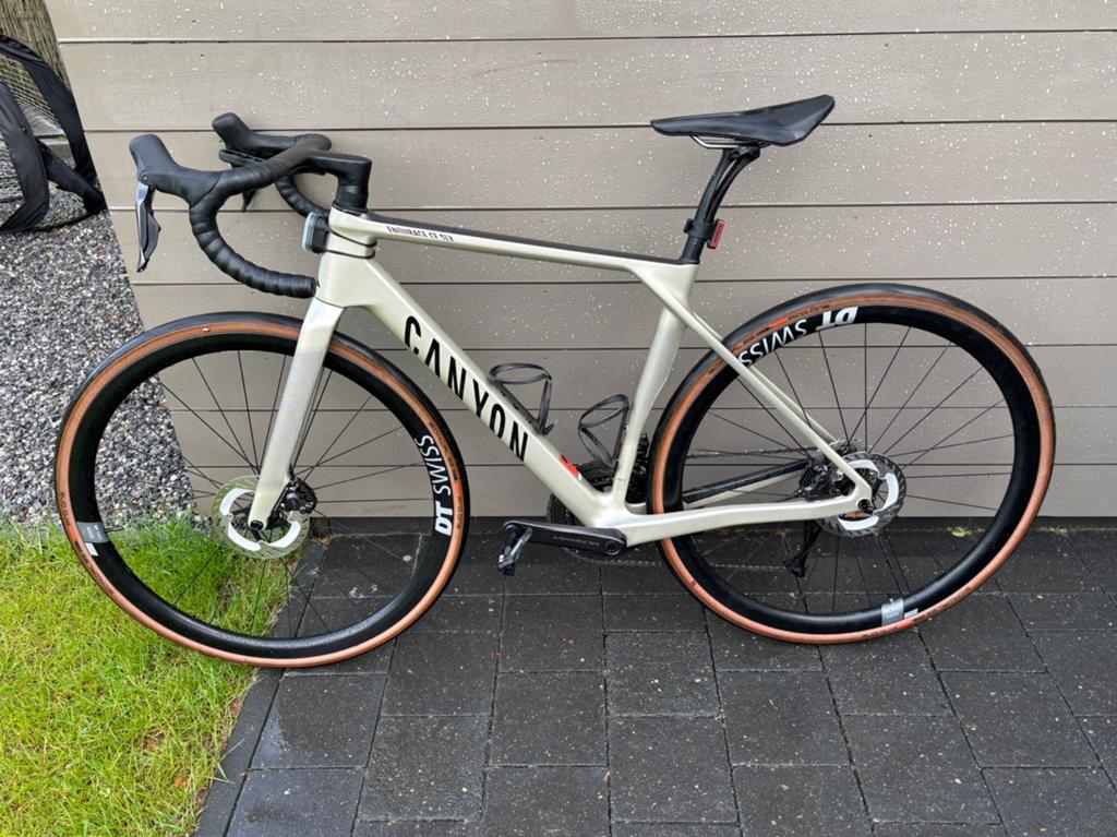 Canyon Endurace CF SLX 8 Di2 — Nieuwstaat — <100 km, Fietsen en Brommers, Ophalen, Zo goed als nieuw, Carbon