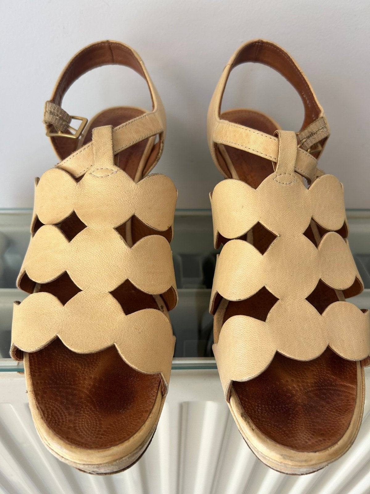 Chaussures beiges T37 Chie Mihara dans boîte d'origine, Beige, Chaussures à haut talons, Enlèvement, Porté