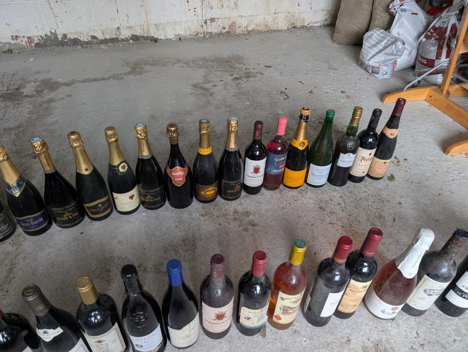 LOT DE VIN ET CHAMPAGNE, Collections, Enlèvement
