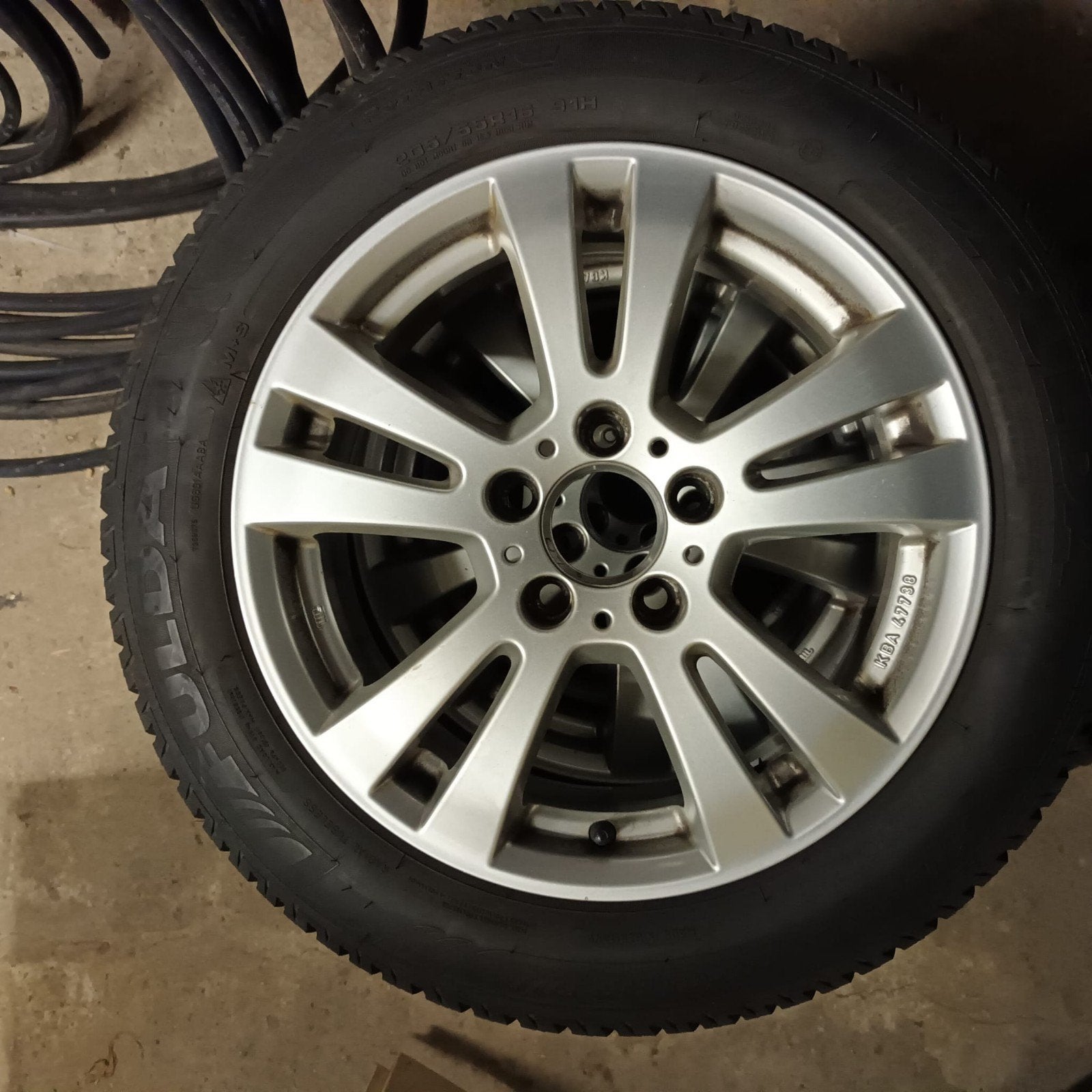 4 jantes avec pneus d'hiver Fulda - Mercedes, VW,..., Autos : Pièces & Accessoires, Pneus hiver, 16 pouces, Véhicule de tourisme