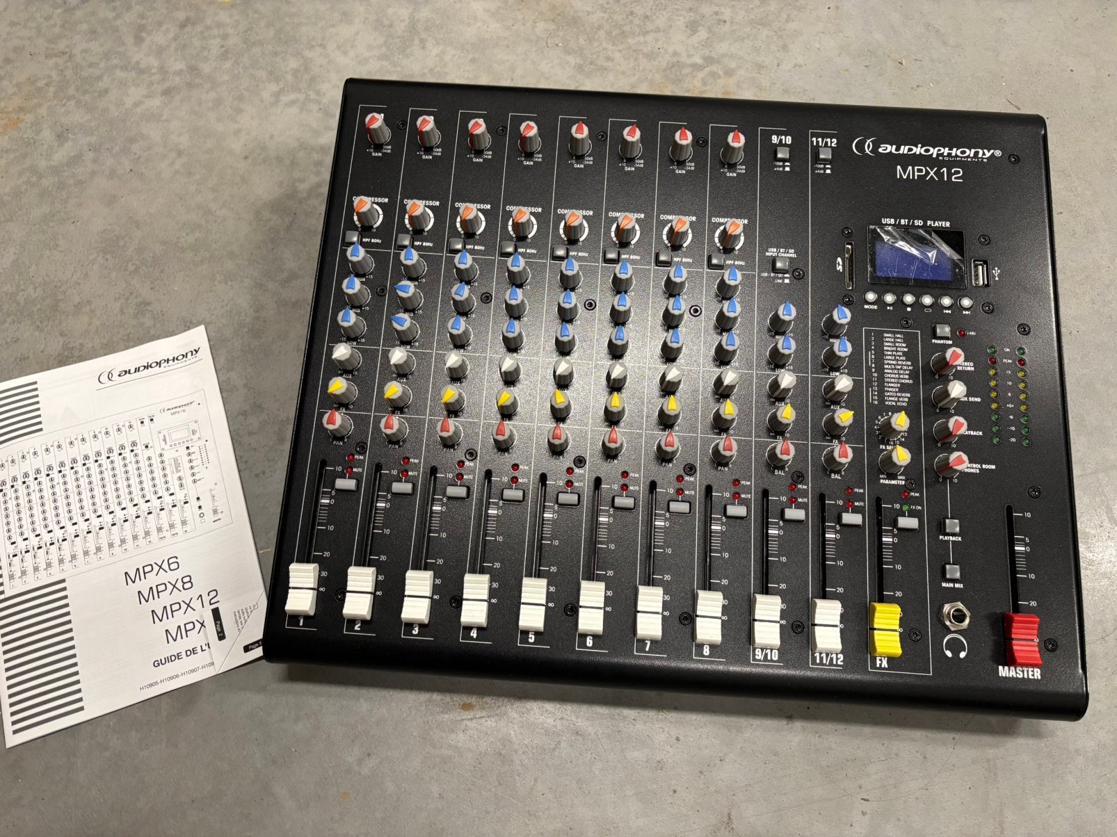 Audiophony MPX12 12-kanaals livemixer en USB/SD/BT speler, Musique & Instruments, Enlèvement ou Envoi, Comme neuf, 10 à 20 canaux