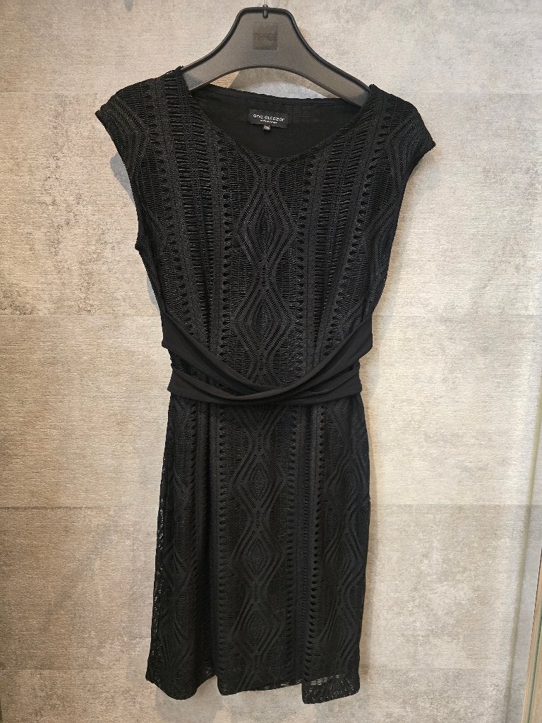 Ana Alcazar - mouwloze zwarte jurk met goud detail - maat 38, Kleding | Dames, Maat 38/40 (M), Zwart, Ophalen of Verzenden, Zo goed als nieuw