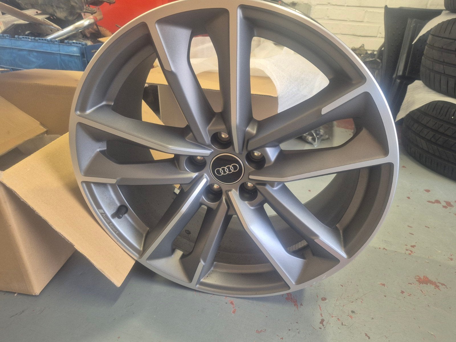 jantes 19   originales audi Q3  s line de 2022, Autos : Pièces & Accessoires, Pneus & Jantes, Jante(s)