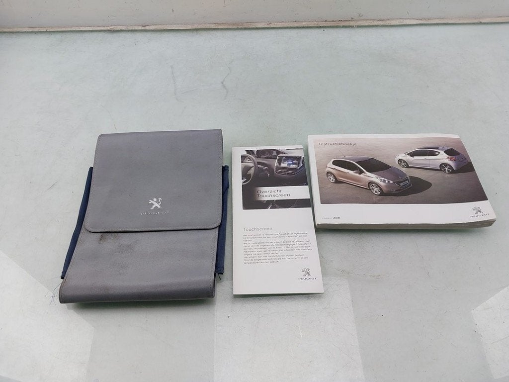 INSTRUKTIEBOEK Peugeot 208 I (CA / CC / CK / CL), Gebruikt, Peugeot