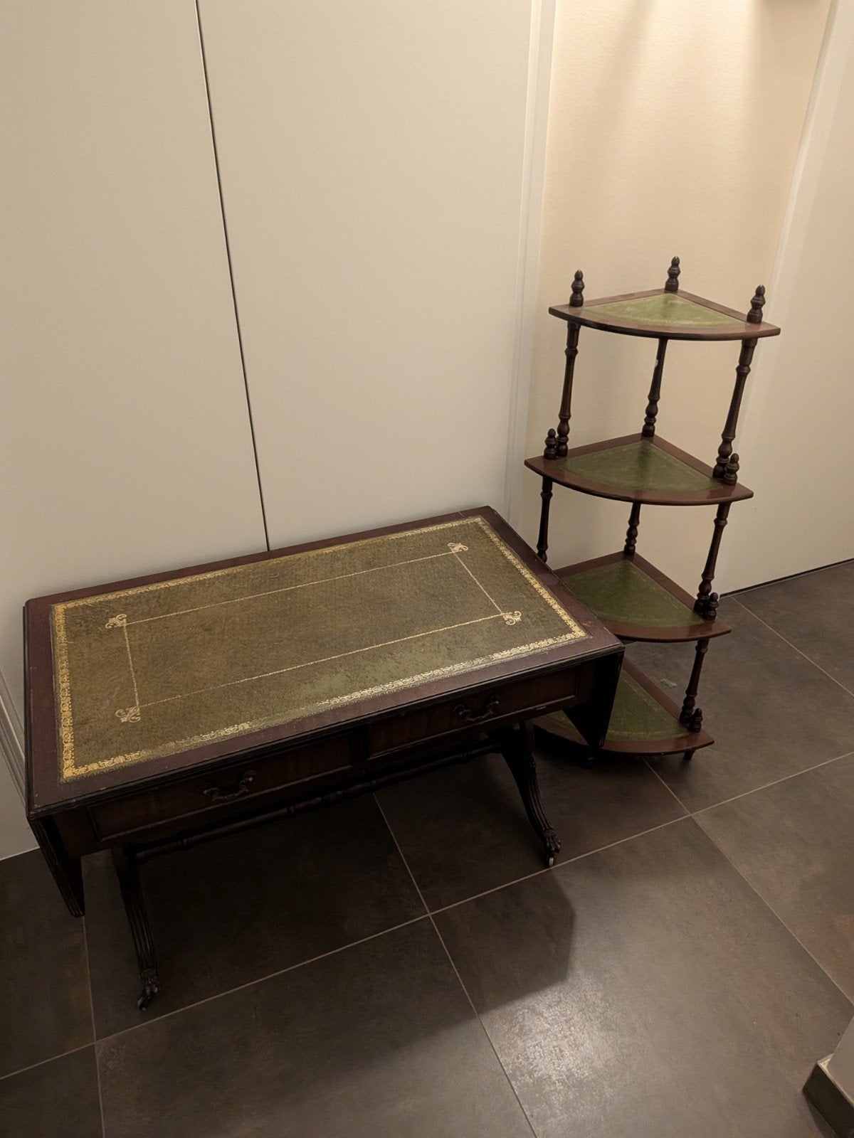 ensemble de table pliante en acajou anglais + étagère en cui, Enlèvement