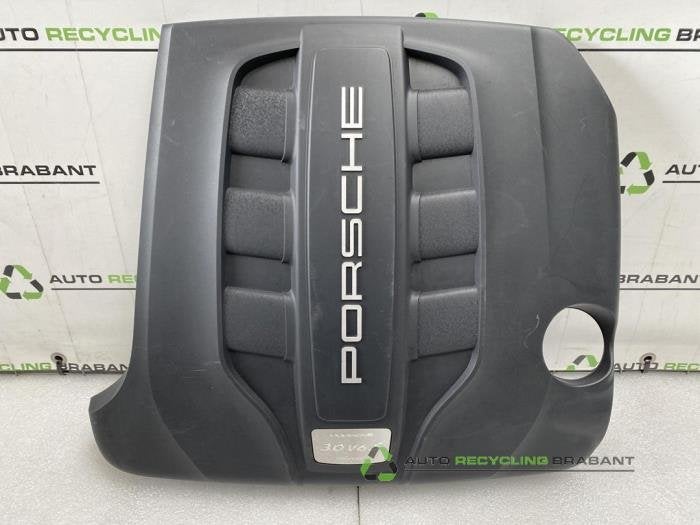 Couverture moteur d'un Porsche Macan, -, 3 mois de garantie, Utilisé, -