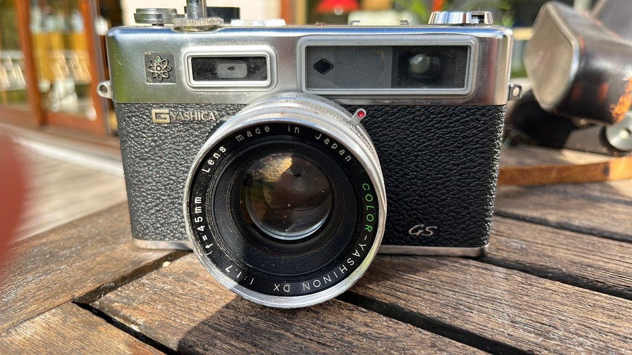 Yashica ekectro 35, TV, Hi-fi & Vidéo, Enlèvement ou Envoi, Utilisé, Autres Marques