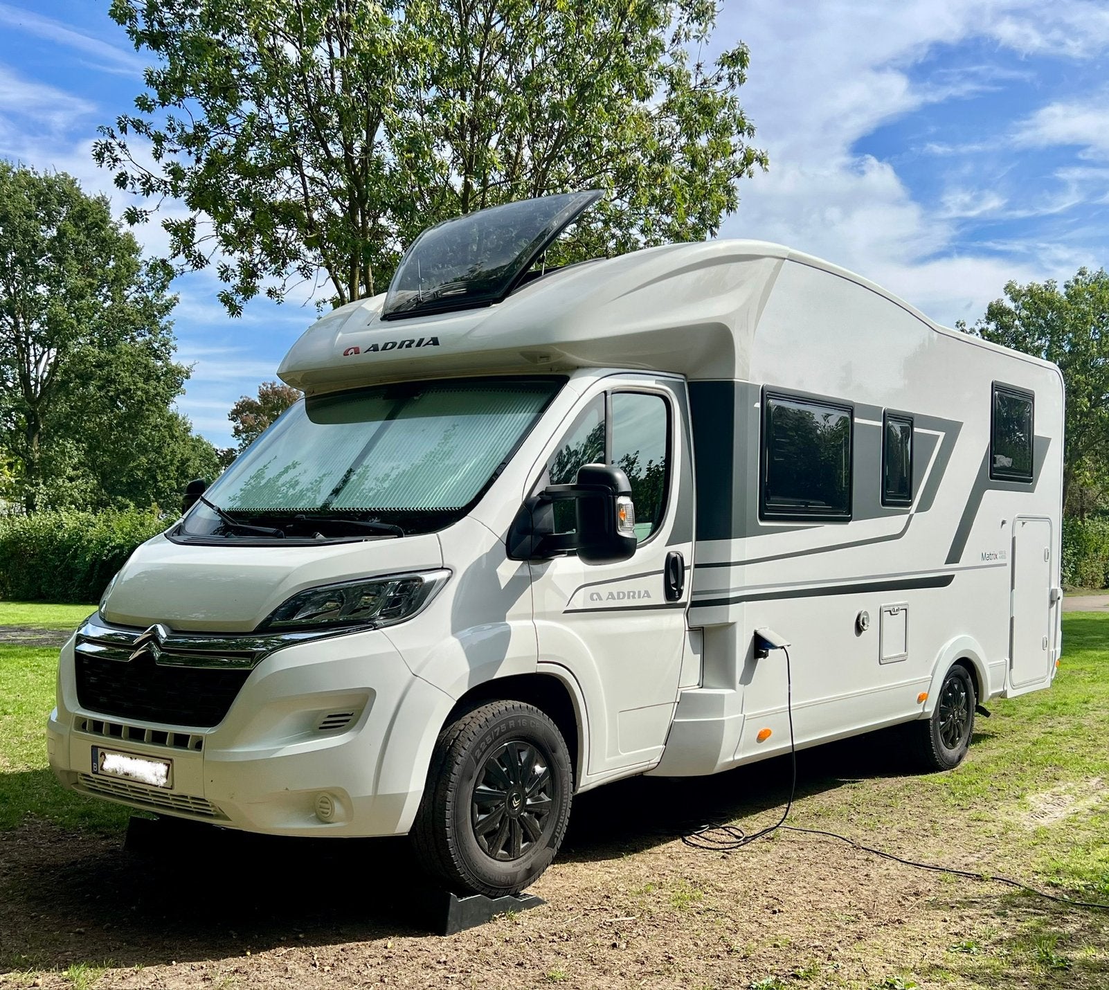 Adria Matrix Axess 600 SL /2021/25000km/hefbed/twinbedden, Ringverwarming, Fietsendrager, Particulier, Adria