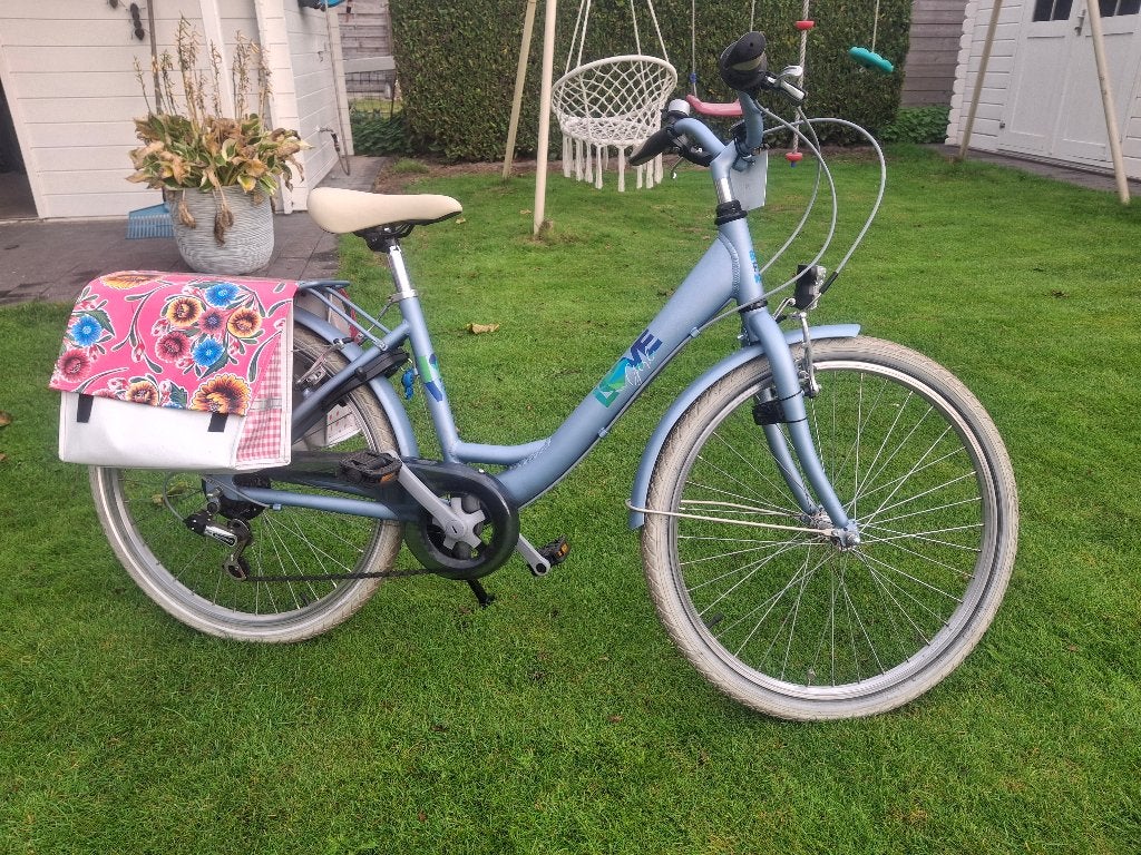 Meisjesfiets 24 inch nog in garantie !, Ophalen, 24 inch, Velgrem, Versnellingen