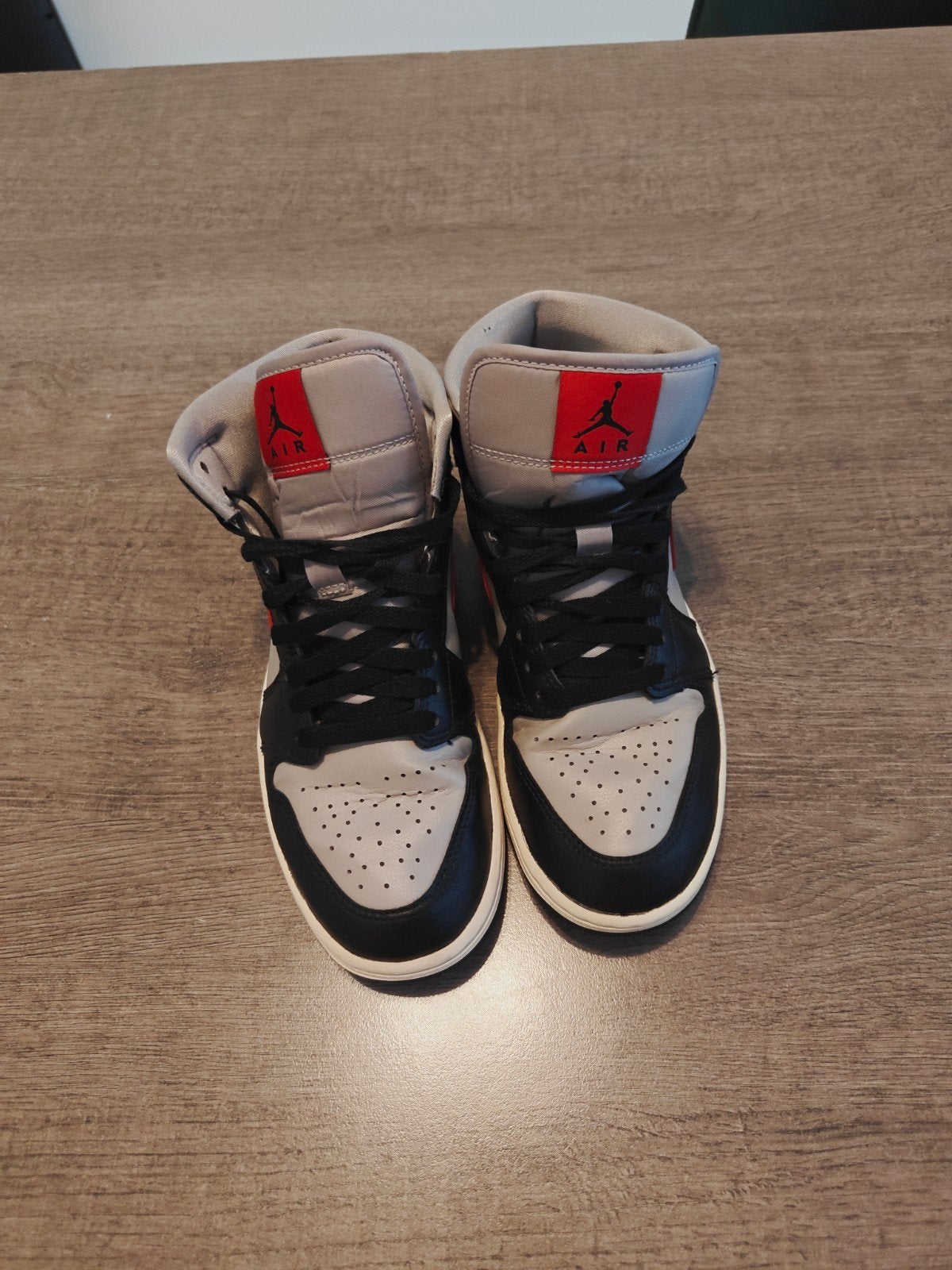Nike Air Jordan 1 MID, Kleding | Heren, Schoenen, Ophalen, Overige kleuren, Zo goed als nieuw, Nike air Jordan