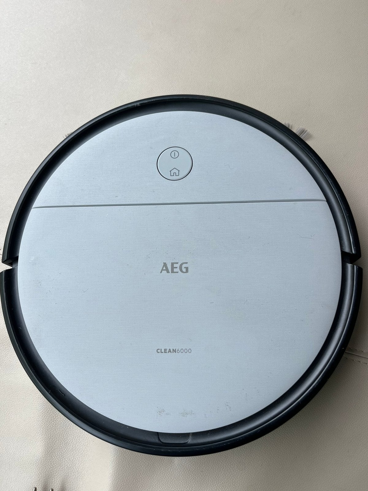 AEG AR61UD1UG CLEAN 6000 serie - Robotstofzuiger - 315 W, Elektronische apparatuur, Ophalen, Zo goed als nieuw, Robotstofzuiger