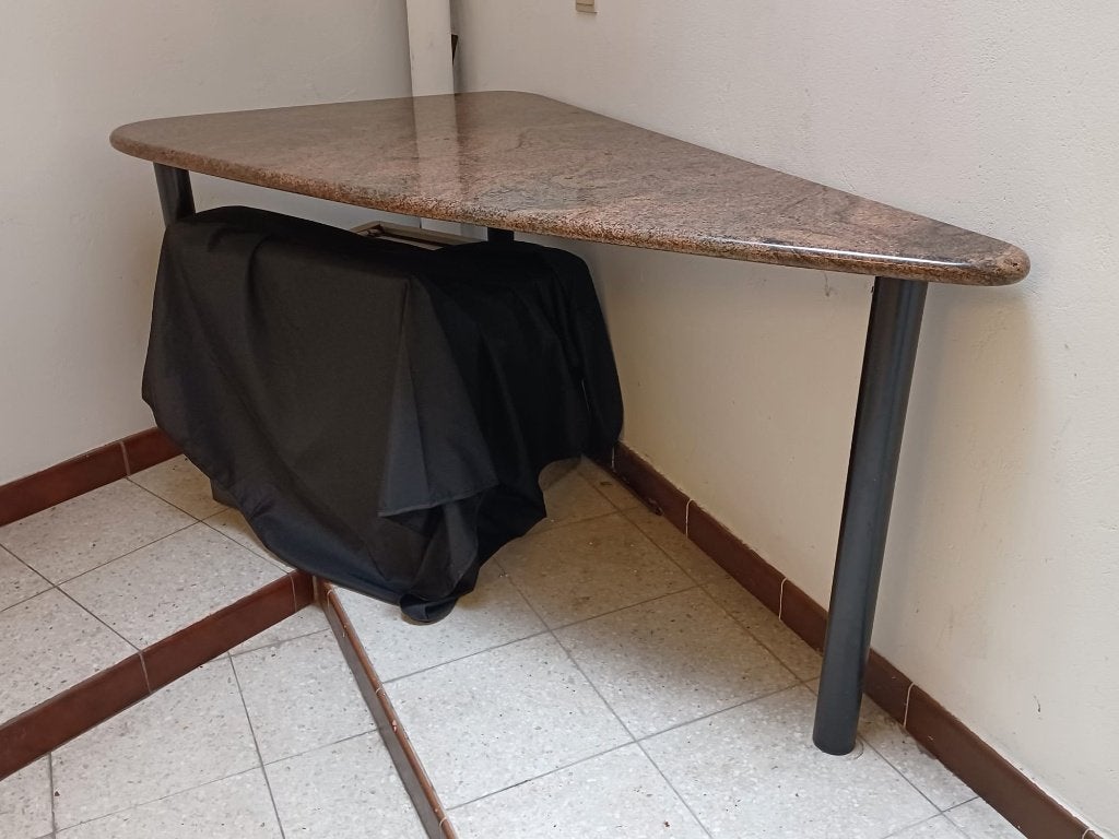 Granieten Keukentafel Driehoekig, Ophalen, Overige materialen, Gebruikt, 100 tot 150 cm