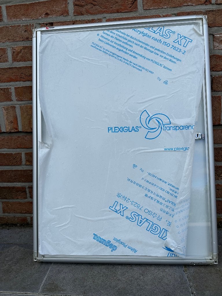 Binnenvitrine Nobo, Zakelijke goederen, Kantoor en Winkelinrichting | Kantoorartikelen, Ophalen, Nieuw in verpakking