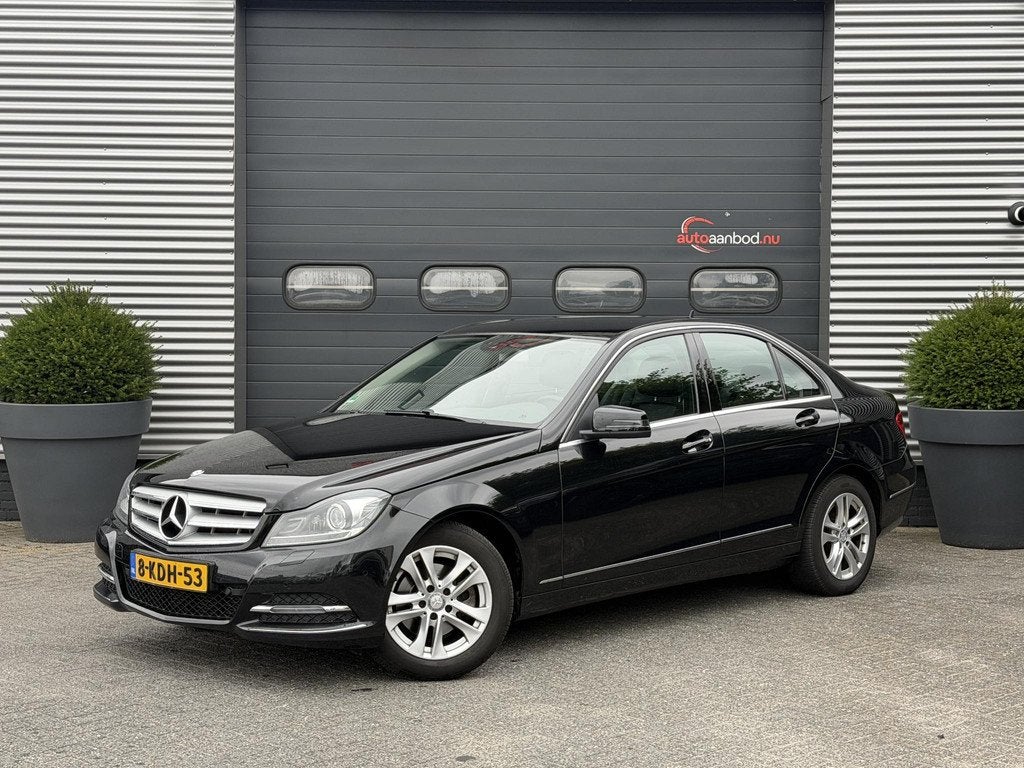 Mercedes-Benz C-Klasse 220 CDI Avantgarde (automatique), Achat, 1800 kg, 4 portes, Entreprise