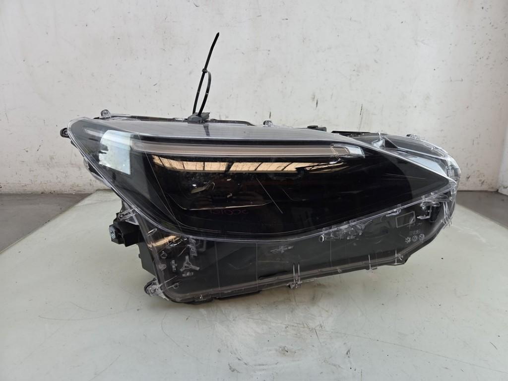 PHARE / OPTIQUE AVANT DROIT Toyota Yaris Cross (PB1 / PJ1), Kundenbetreuung@toyota.de, Toyota, Utilisé, Toyota-Allee 2
50858  Köln, DE