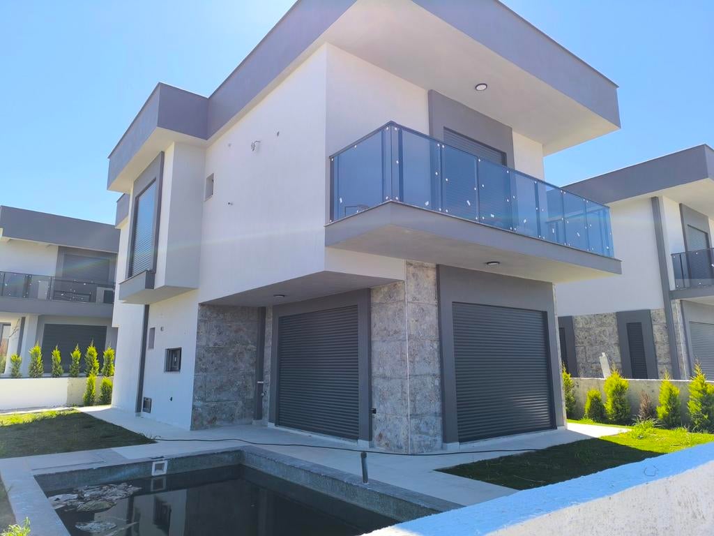 Kuşadası Davutlar – Villa individuelle 4+1 à vendre, Immo, 180 m², Ville, Maison d'habitation, 4 pièces