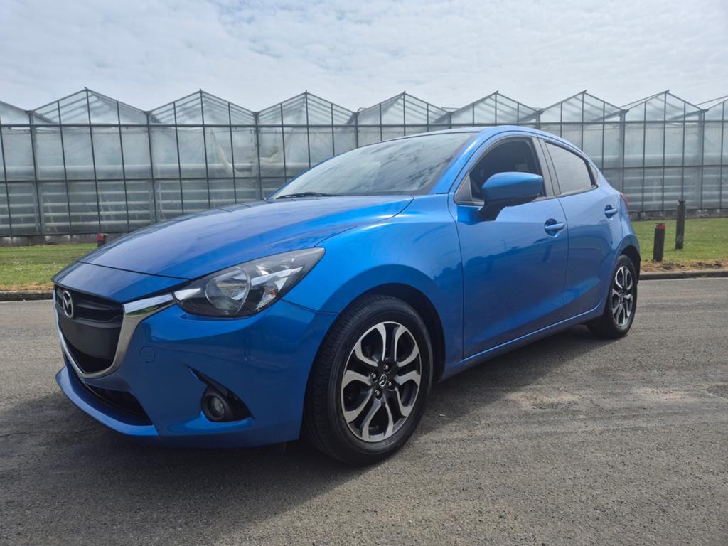 Mazda 2 1.5i Skyactiv Airco Navigatie Pdc Euro6 Gekeurd Vvk, Auto's, Mazda, Voorwielaandrijving, Stof, 4 cilinders, Blauw