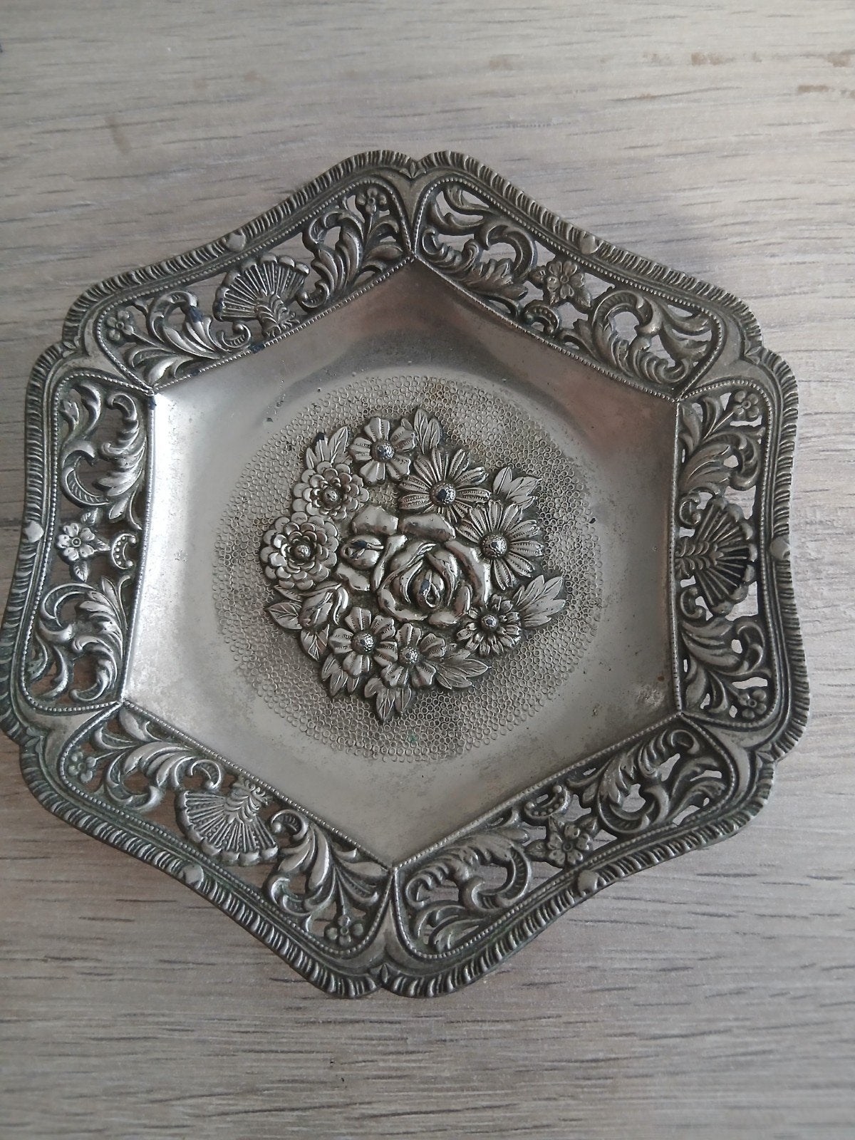 Superbe coupelle hexagonale vintage en métal argenté, Enlèvement ou Envoi, Argent