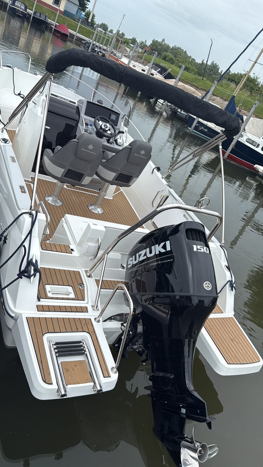 Jeanneau Cap Camarat 6.5 CC serie 3 Suzuki 150PK APX Digital, Watersport en Boten, Zo goed als nieuw, 150 pk, 45 cm, 7 m
