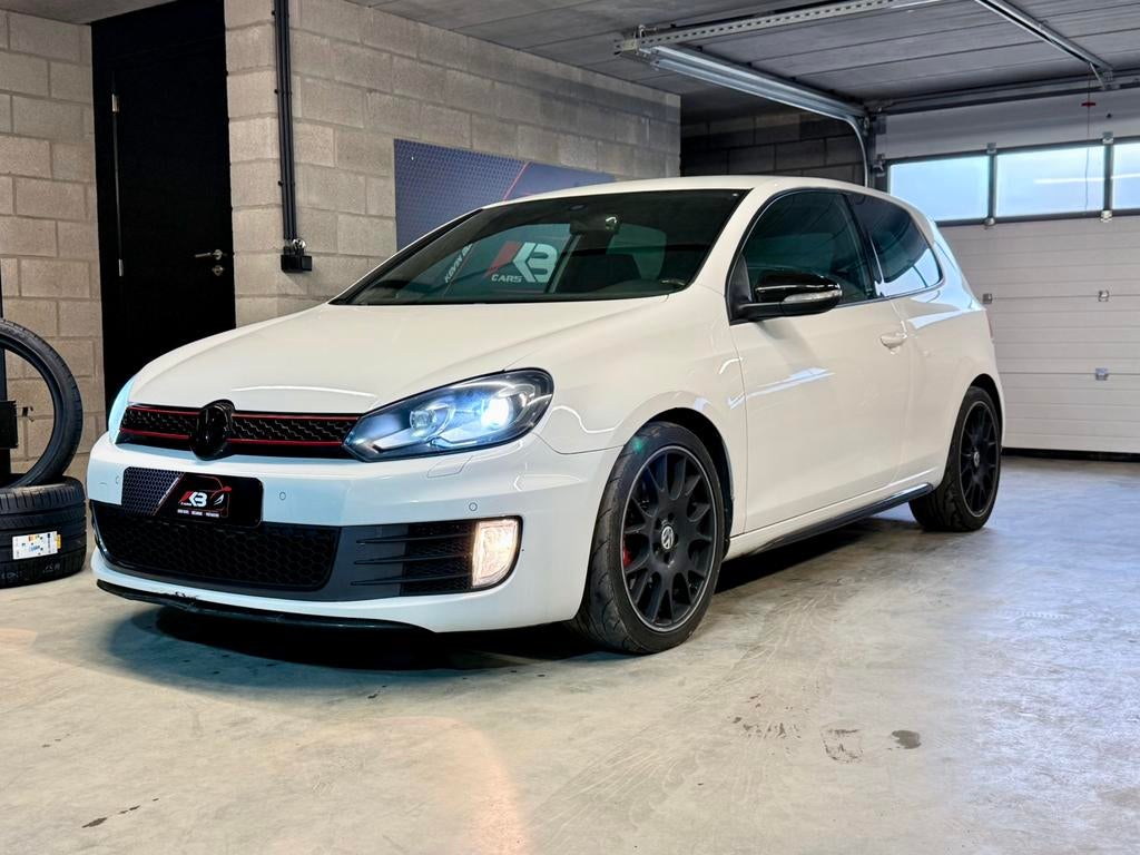 VW Golf VI GTI • DSG • 2L TSI 211PK • 183.000 Kms, Auto's, Stof, 4 cilinders, Wit, Bedrijf