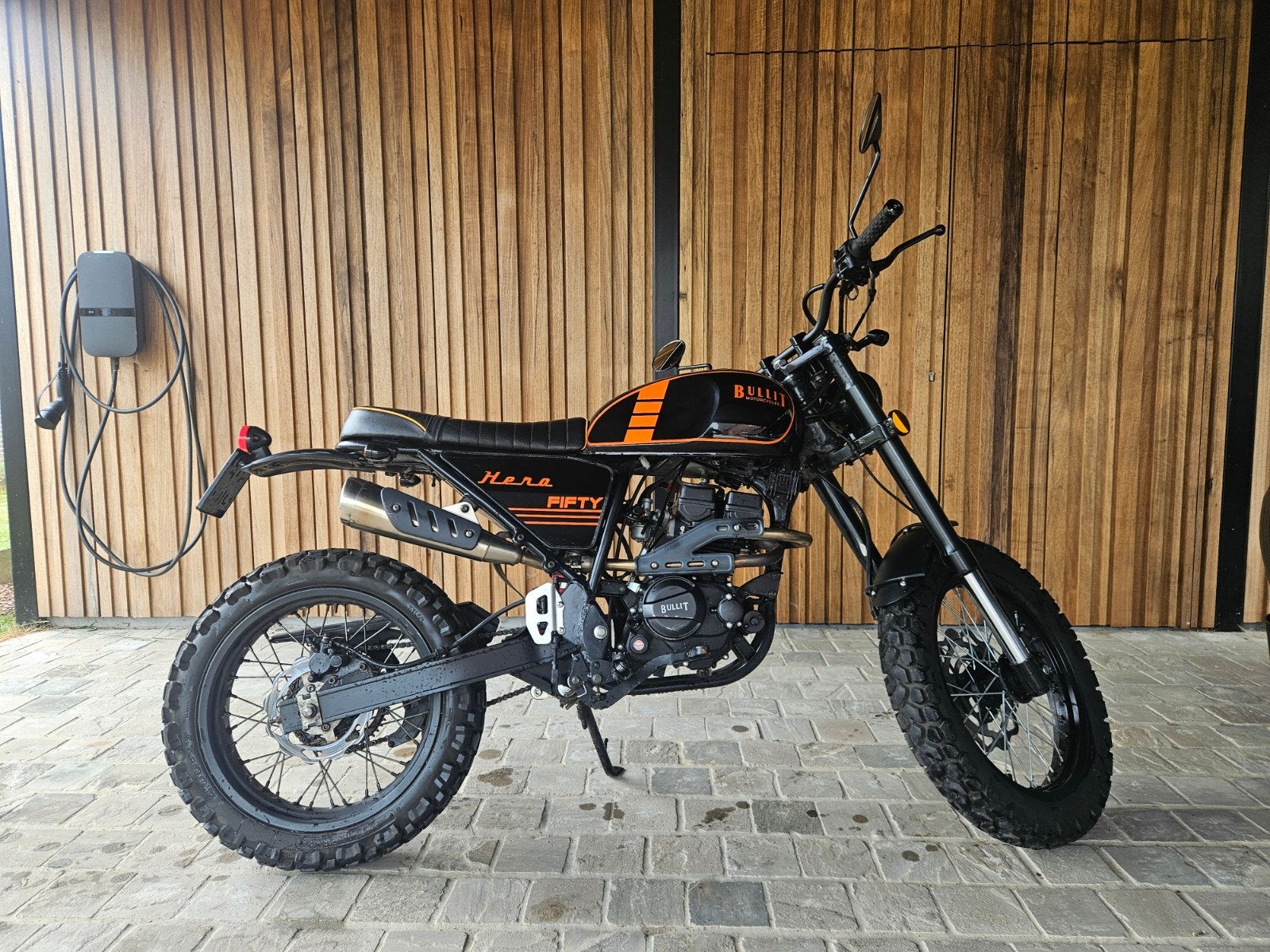 Bullit Hero 50, Ophalen