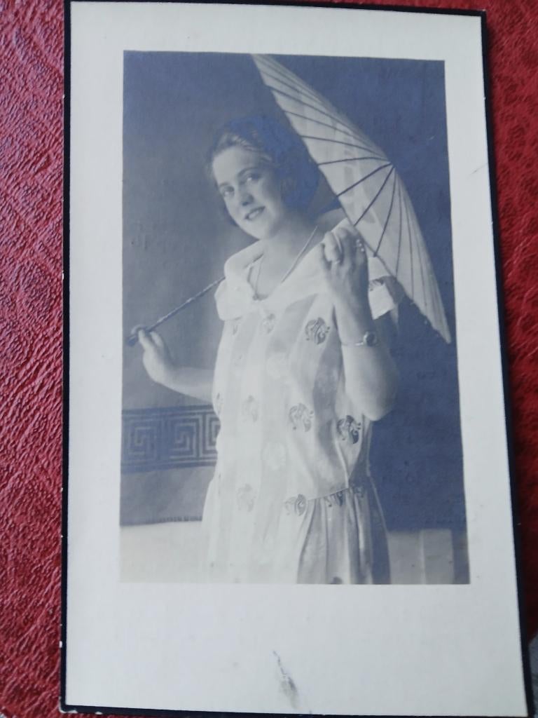 germaine van den bulck over 1928, Verzenden, Bidprentje