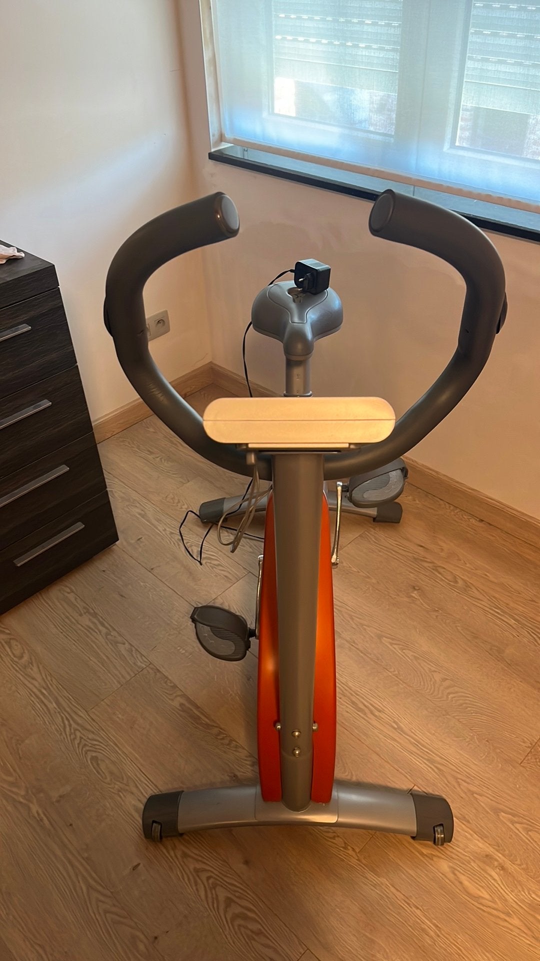 Domyos, model VM 560, Enlèvement, Comme neuf, Vélo d'appartement