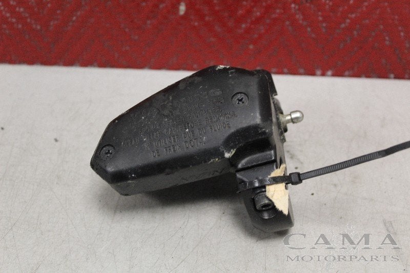 FREIN MAITRE CYLINDRE AVANT Kawasaki, Dhr. S. di Majo, Utilisé, Info@cama-motorparts.nl, P.J. Troelstraweg 8 8
3144 CX  MAASSLUIS, NL